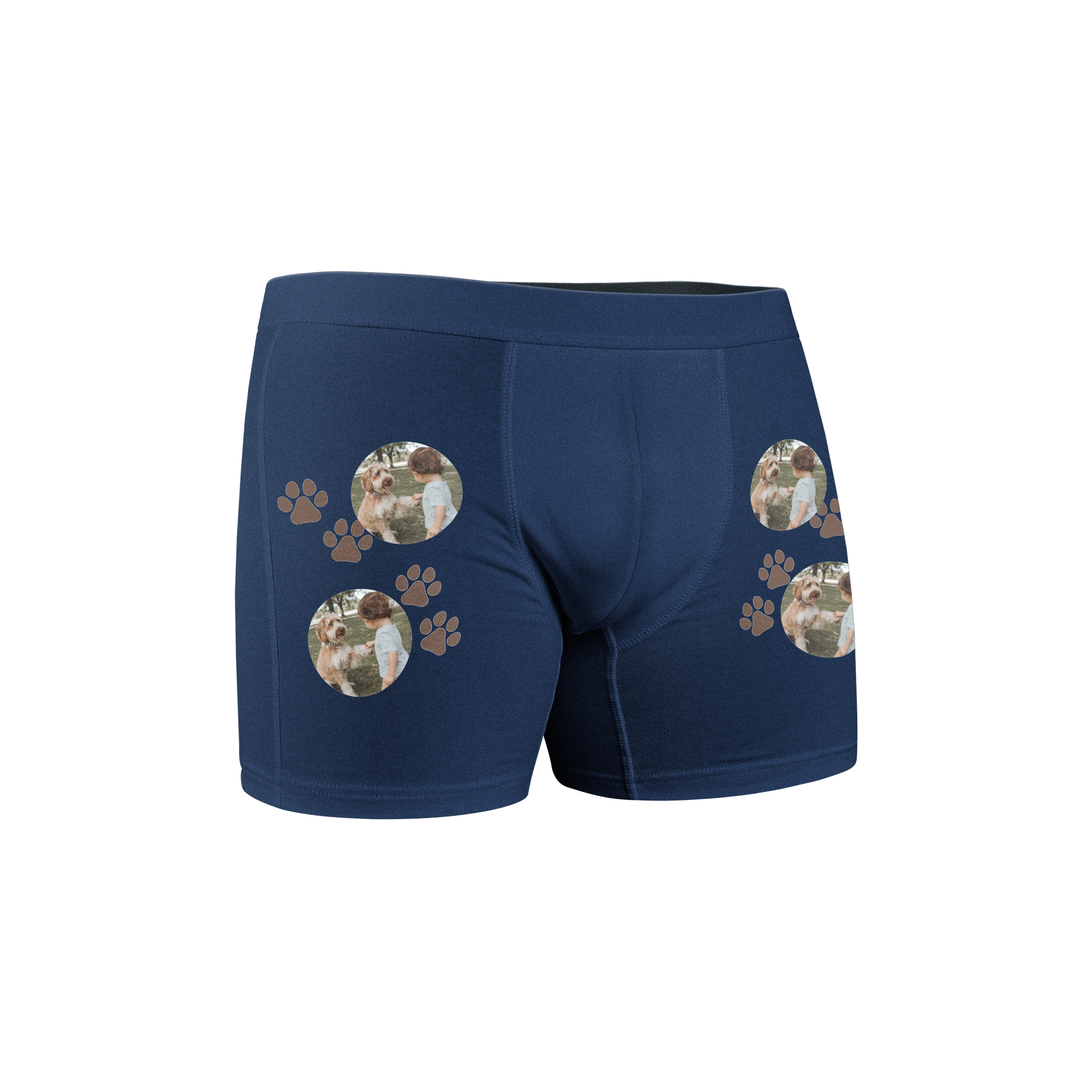 Dunkelblaue Boxershorts mit Fotos von Kind und Hund, bedruckt mit Pfotenabdrücken. Gestalte Boxershorts mit deinem Text oder Bild.