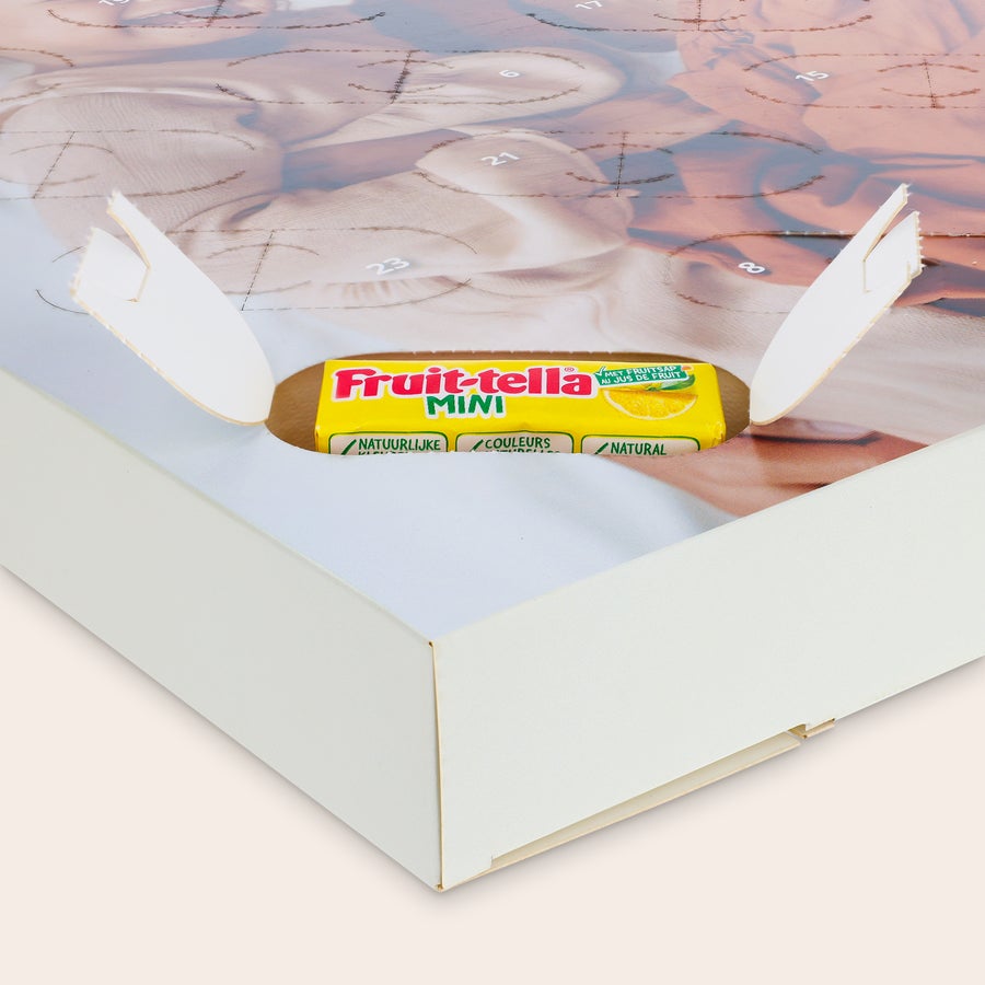 Snoep Aftelkalender personaliseren Gepersonaliseerde snoep adventskalender met Fruit-tella, bedrukt met eigen foto.