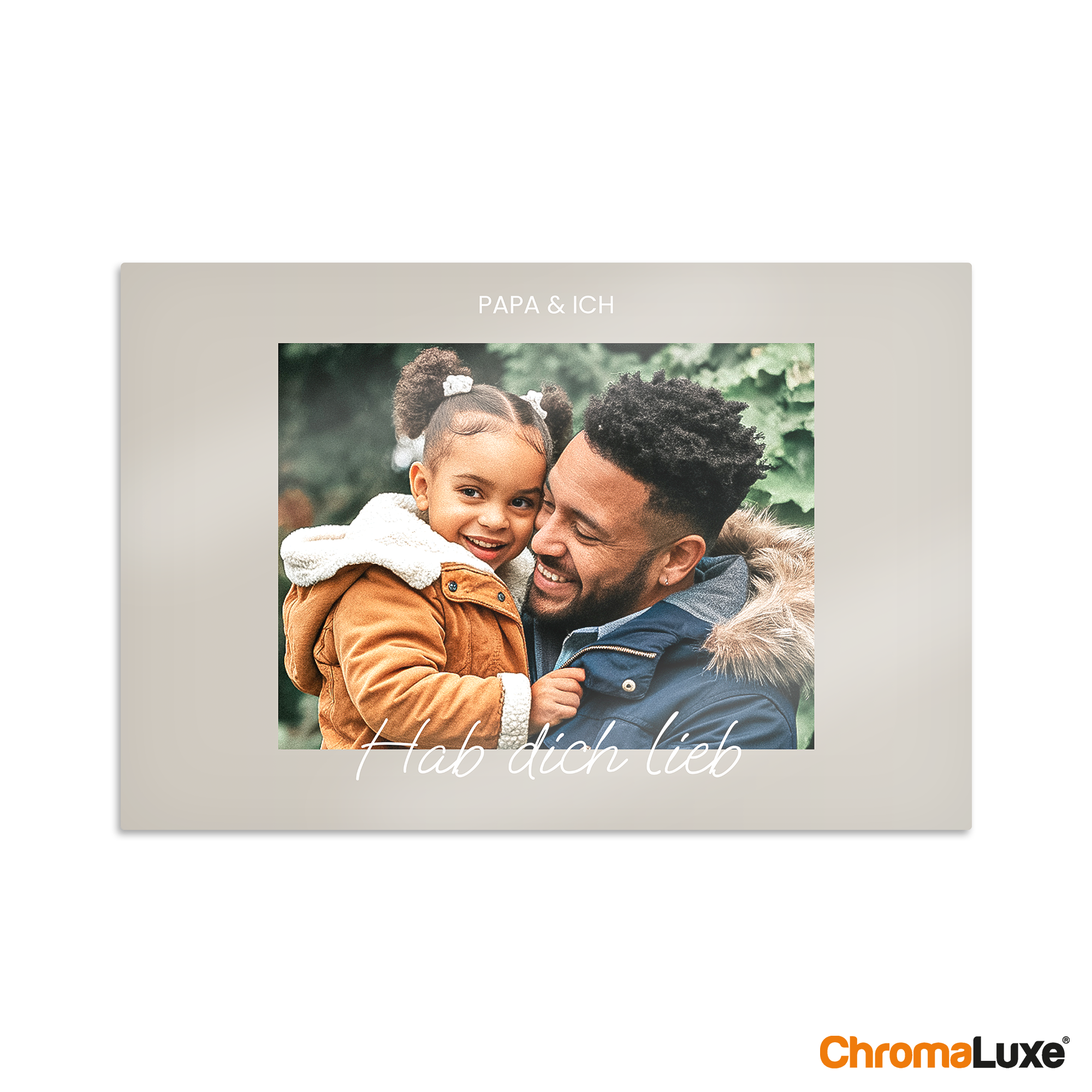 Instagram Collage als Wanddekoration mit Foto von Vater und Tochter, personalisiert mit Text "PAPA & ICH" und "Hab dich lieb"