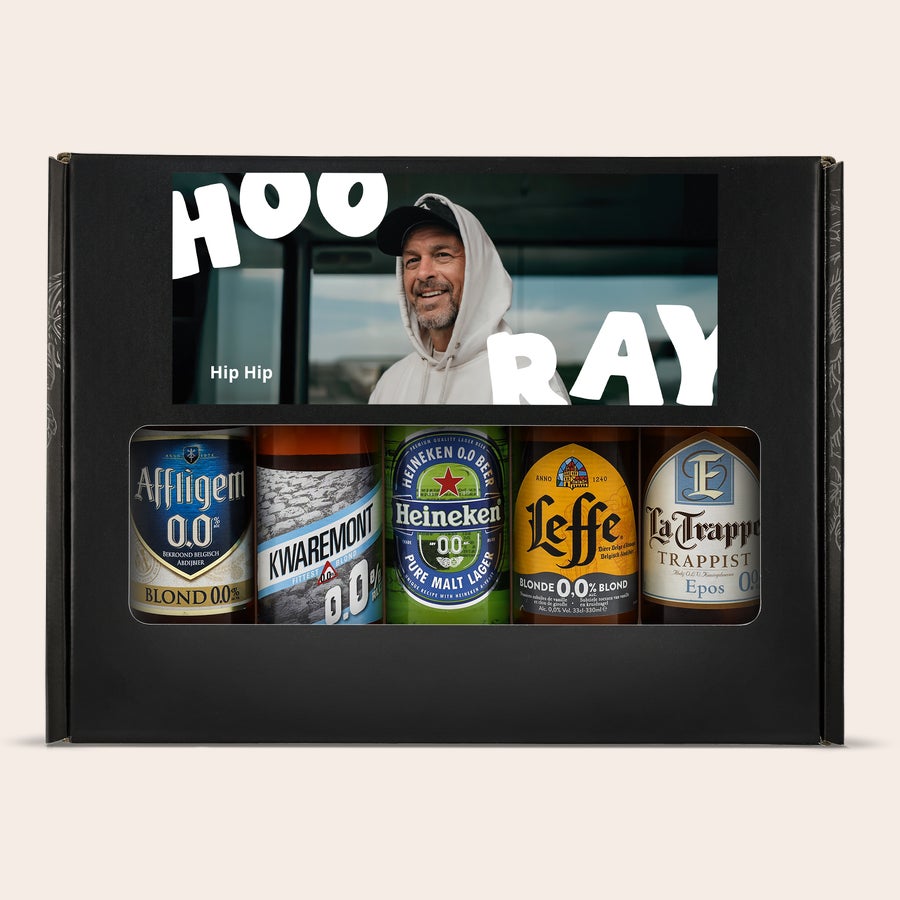 Personalised beer gift set - Non-alcoholic Personalised beer gift set - Non-alcoholic with custom photo printed box and five 0.0% beer bottles.