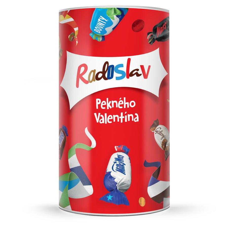 Personalizovaná fľaša Celebrations sa sladkosťami Personalizovaná fľaša Celebrations s menom Radoslav a nápisom Pekného Valentína, ideálna na oslavu.