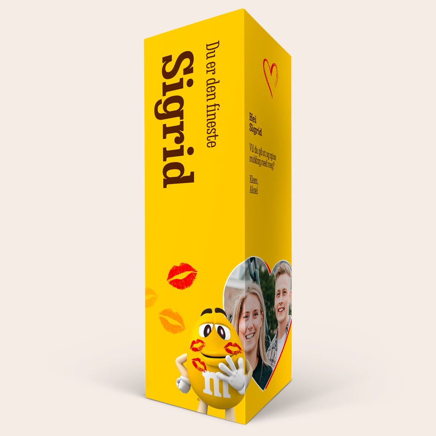 Personlig M&M's gaveeske En personlig tilpasset M&M's-gaveeske trykt med navn Sigrid, et parbilder og en kjærlig melding.