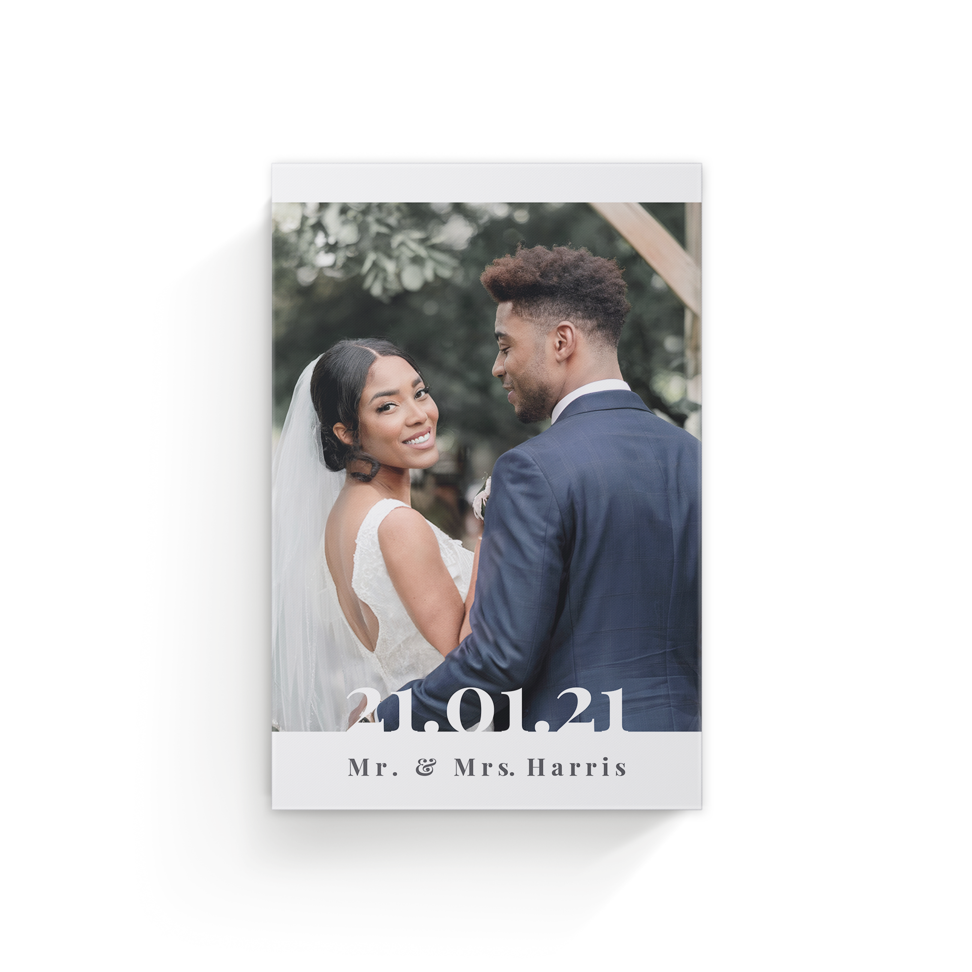 Personalizirano platno s poročno fotografijo, datumom 21.01.21 in imenom Mr. & Mrs. Harris, natisnite svoje najljubše fotografije