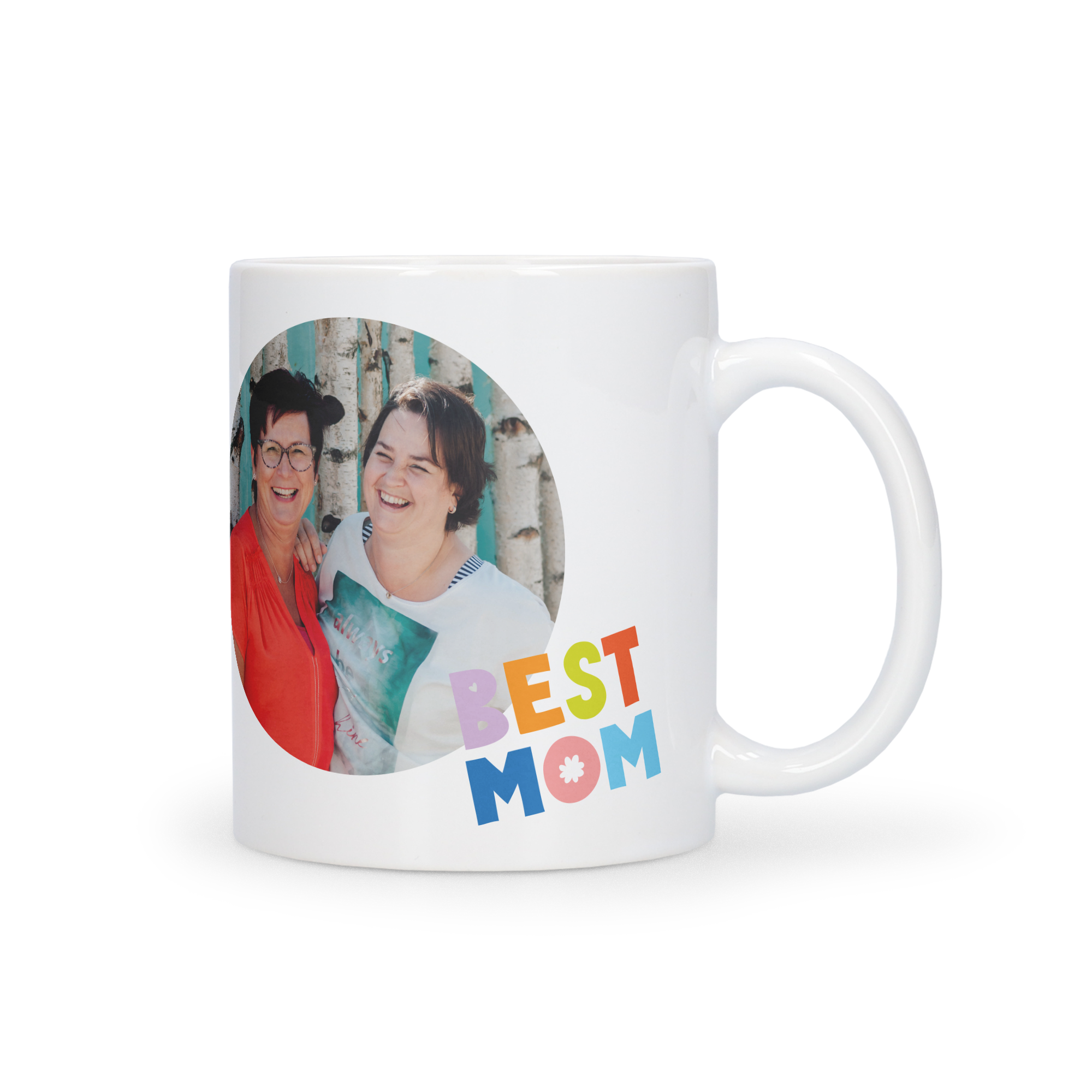 Hvid mors dag krus med billede af to smilende kvinder og teksten BEST MOM