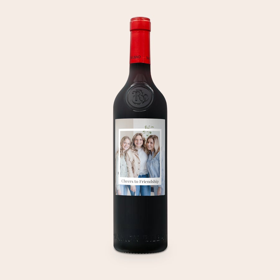 Vinho Ramon Bilbao Crianza Ramon Bilbao Gran Crianza, vinho tinto com rótulo de foto "Cheers to Friendship" com três mulheres, presente personalizado
