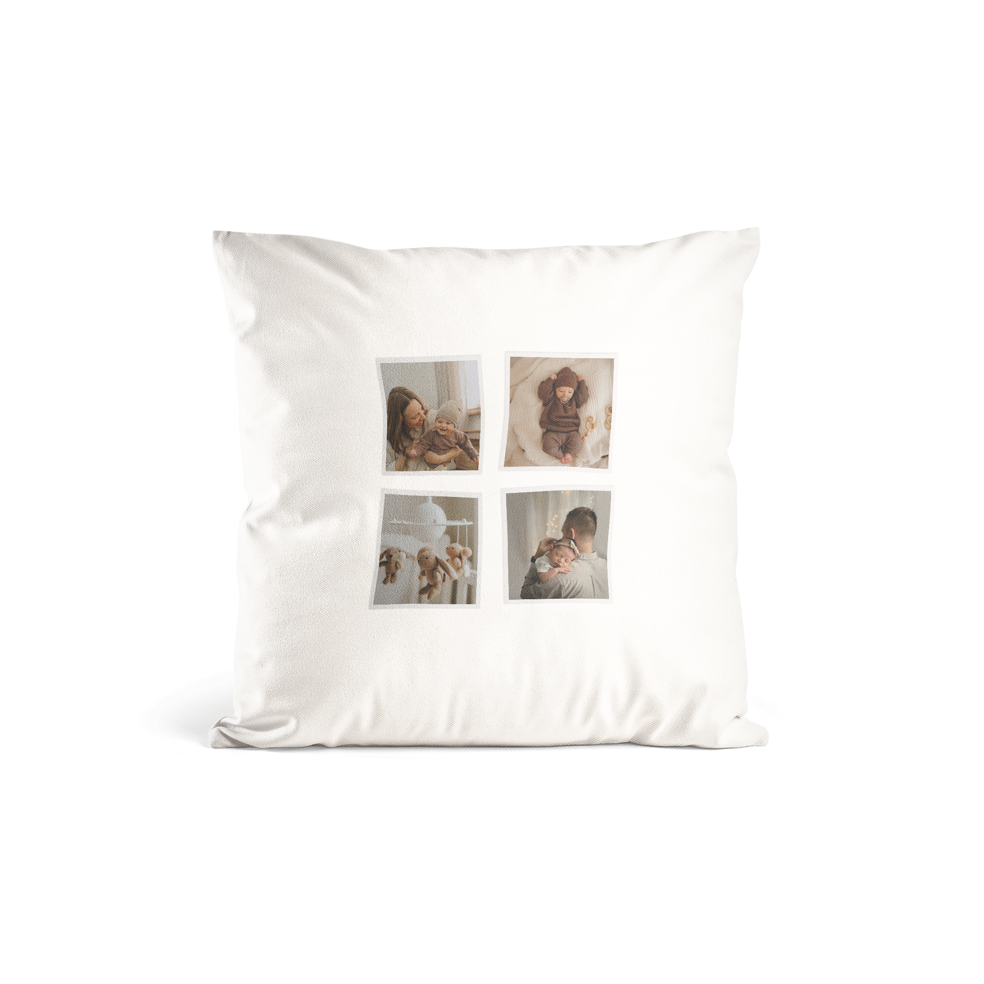 Weißer Kissenbezug mit vier verschiedenen Babyfotos bedruckt. Überrasche deine Liebsten mit einem super weichen Kissenbezug mit Foto!