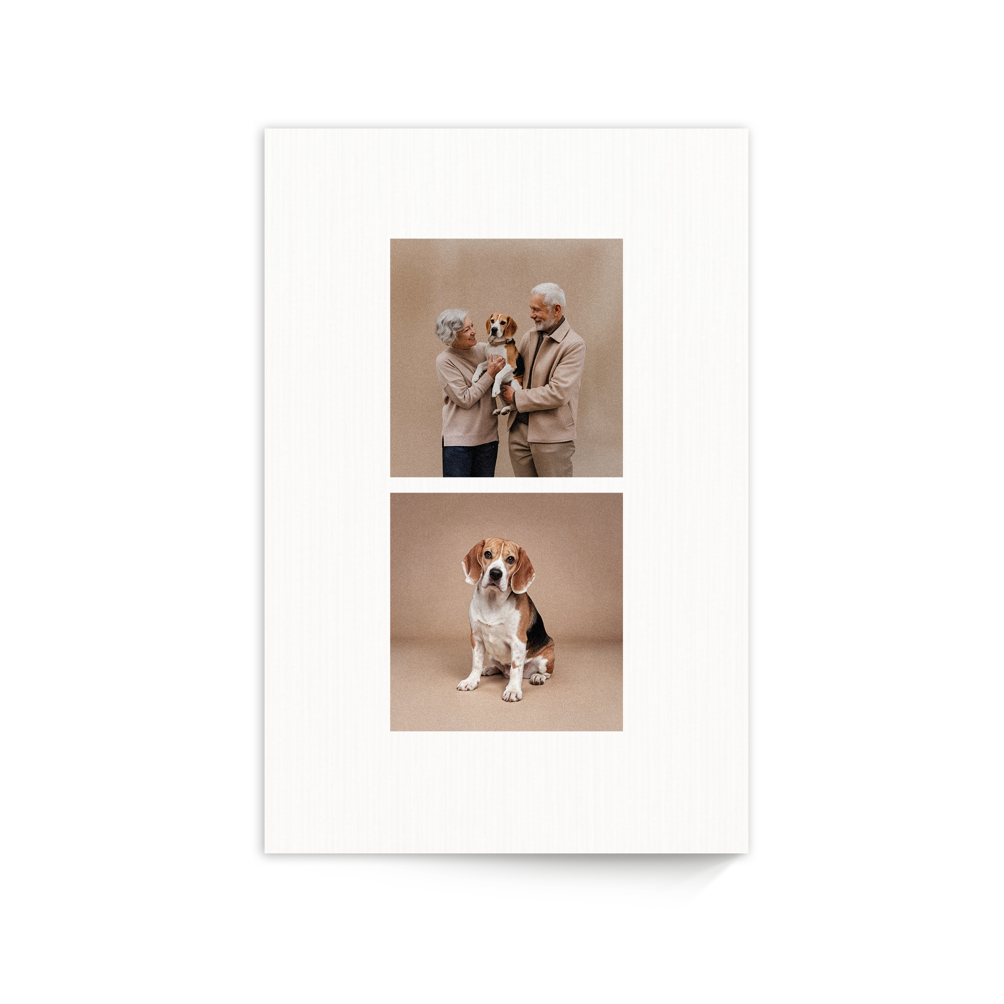 Personlig fototavla med ett foto på trä föreställande en familj med hund tryckt på en rektangulär träpanel med whitewash-yta