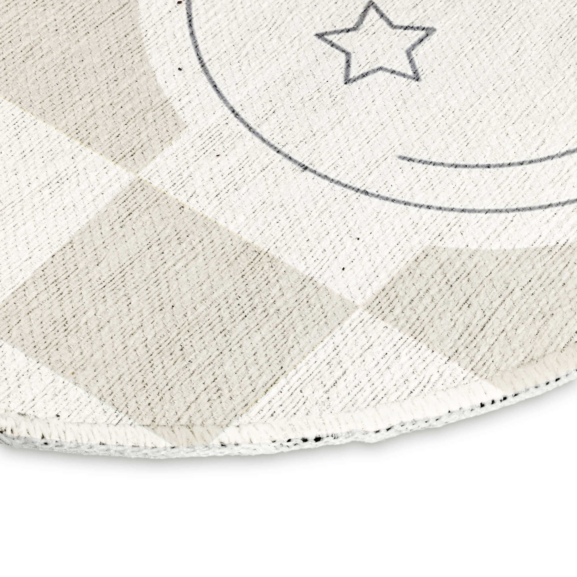 Tapete de brincar personalizado com estampa quadriculada clara, detalhe de estrela e base antiderrapante.