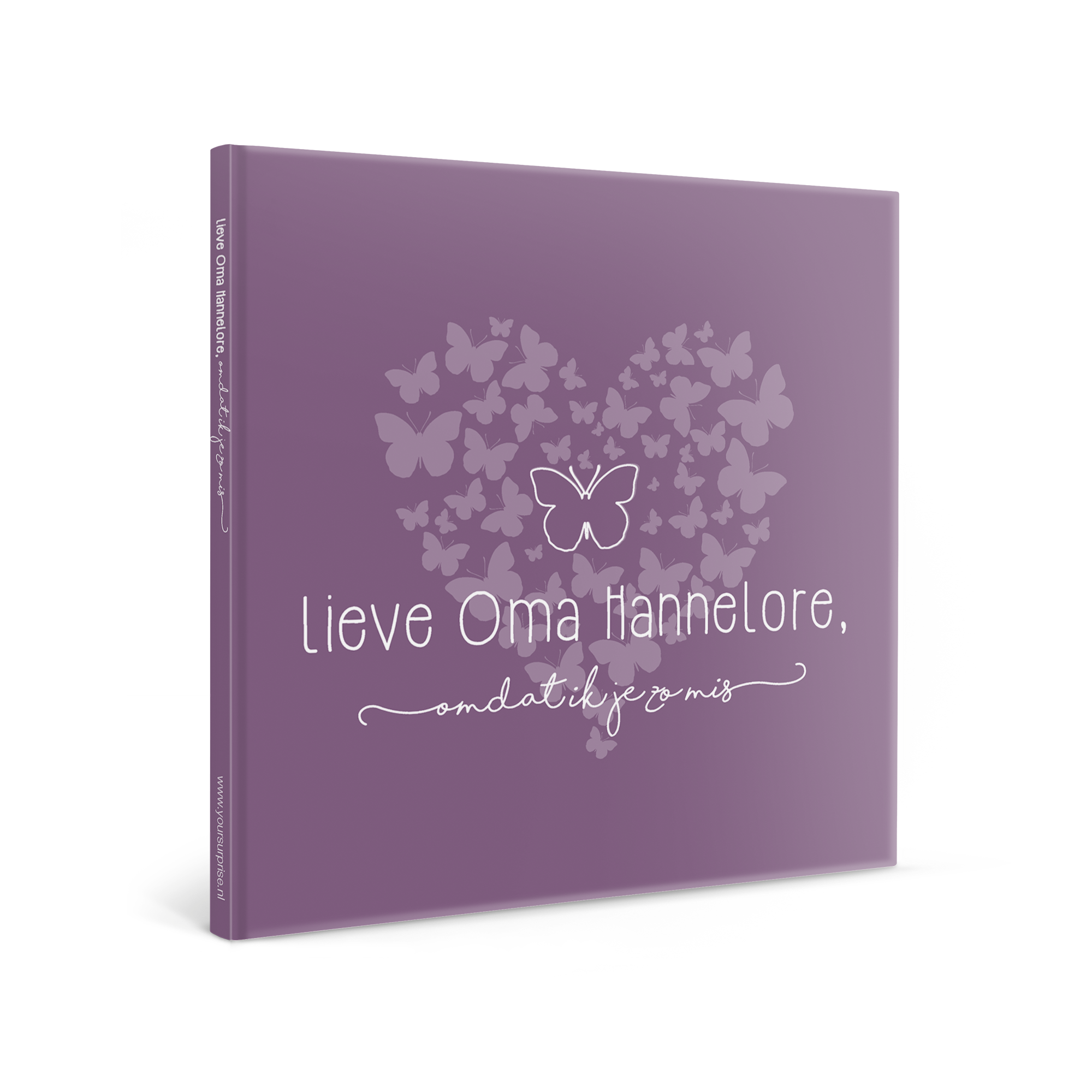 Gepersonaliseerd boek - Lieve Oma, omdat ik je zo mis - Softcover met vlinders en aangepaste naam Hannelore, gedrukt op paarse kaft.