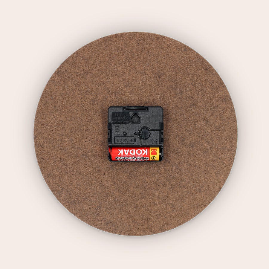 Relógio com foto Verso de um relógio personalizado com mecanismo de quartzo e pilha Kodak. Crie já o seu próprio relógio personalizado!