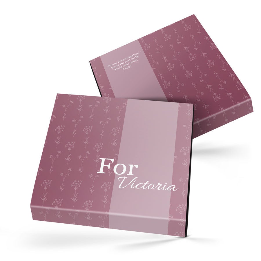 Caja de lujo personalizada - (49 chocolates)