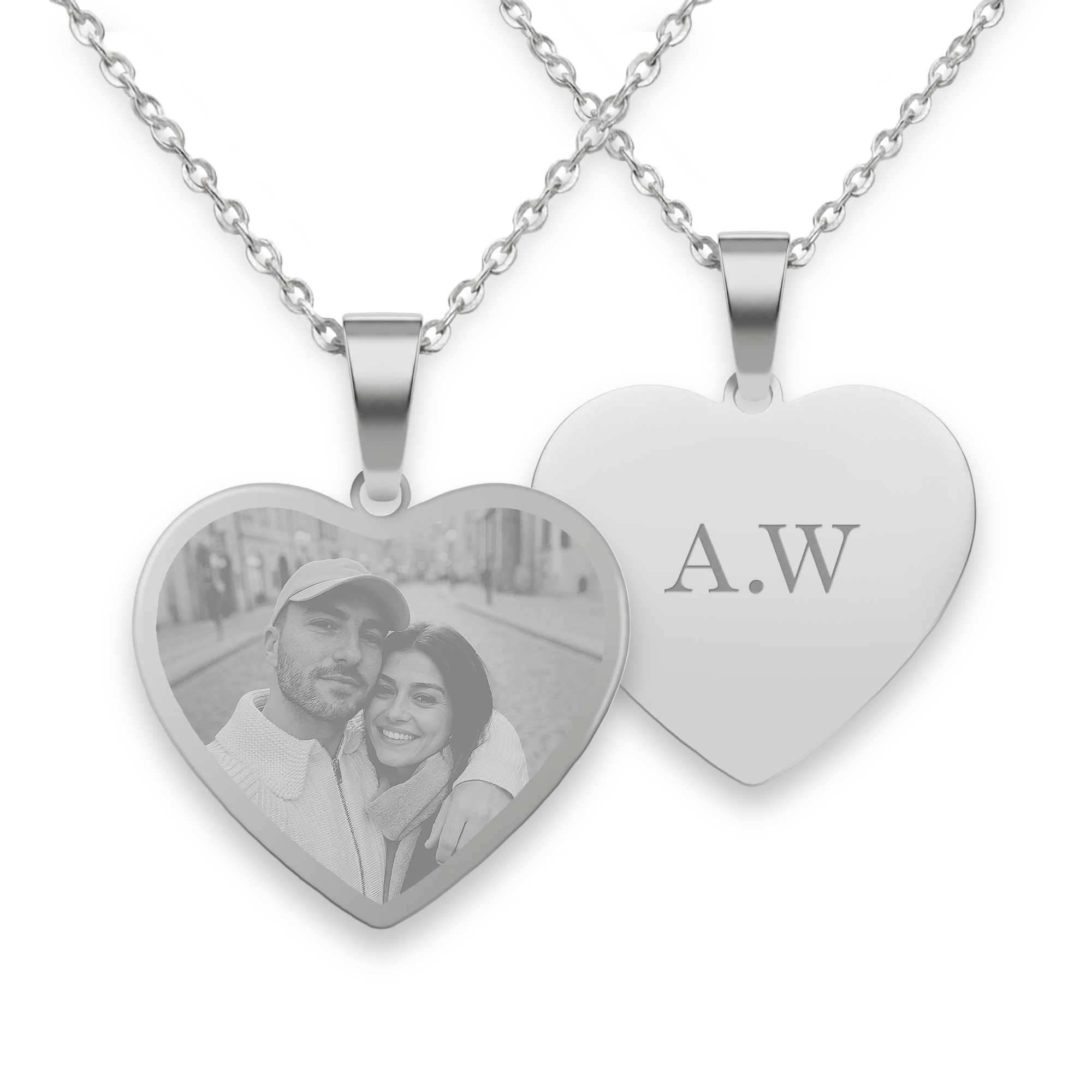 Collana con cuore inciso