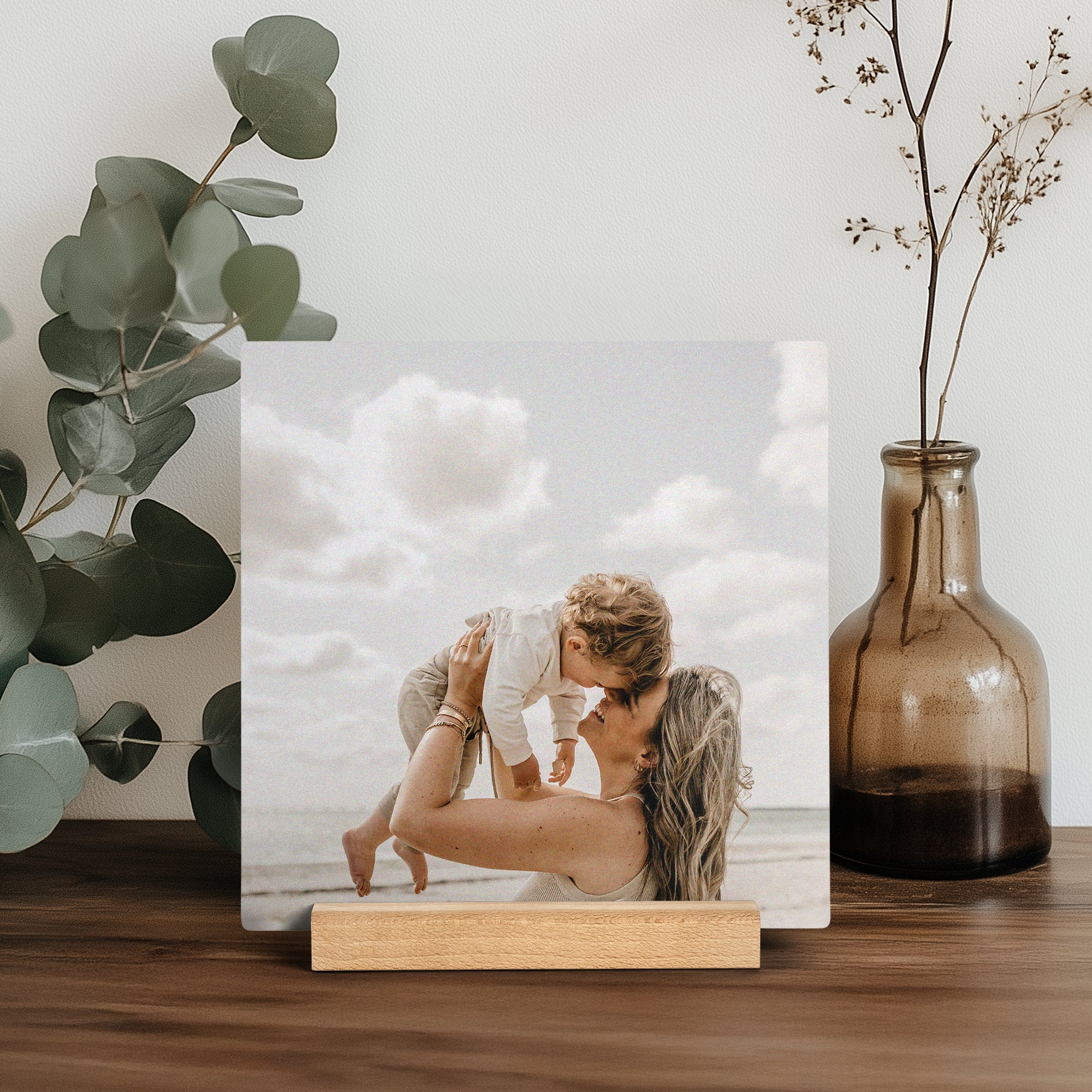 Drewniana płytka fotograficzna z nadrukiem i podstawką - kwadratowa