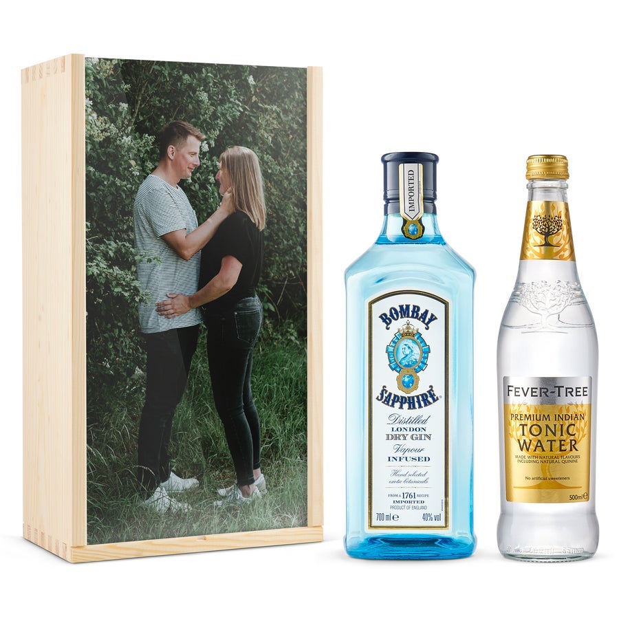 Personalised gin & tonic gift - Bombay Sapphire
