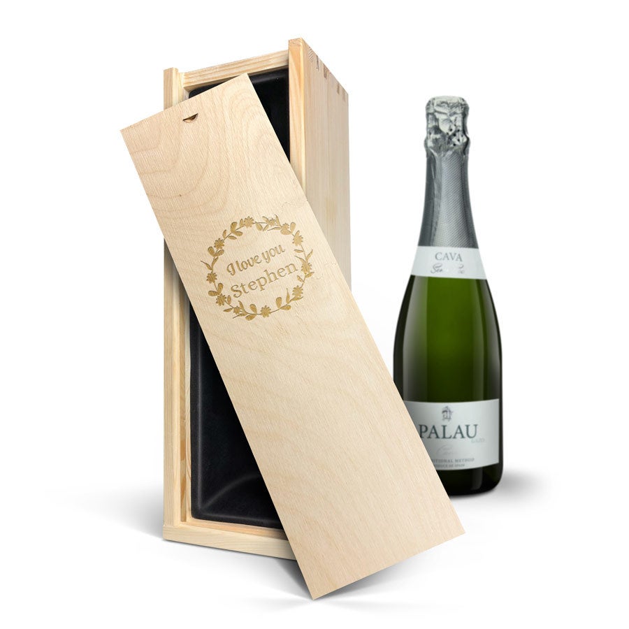 Personalised sparkling wine gift - Palau Semi Sec (750 ml) - Engraved wooden case