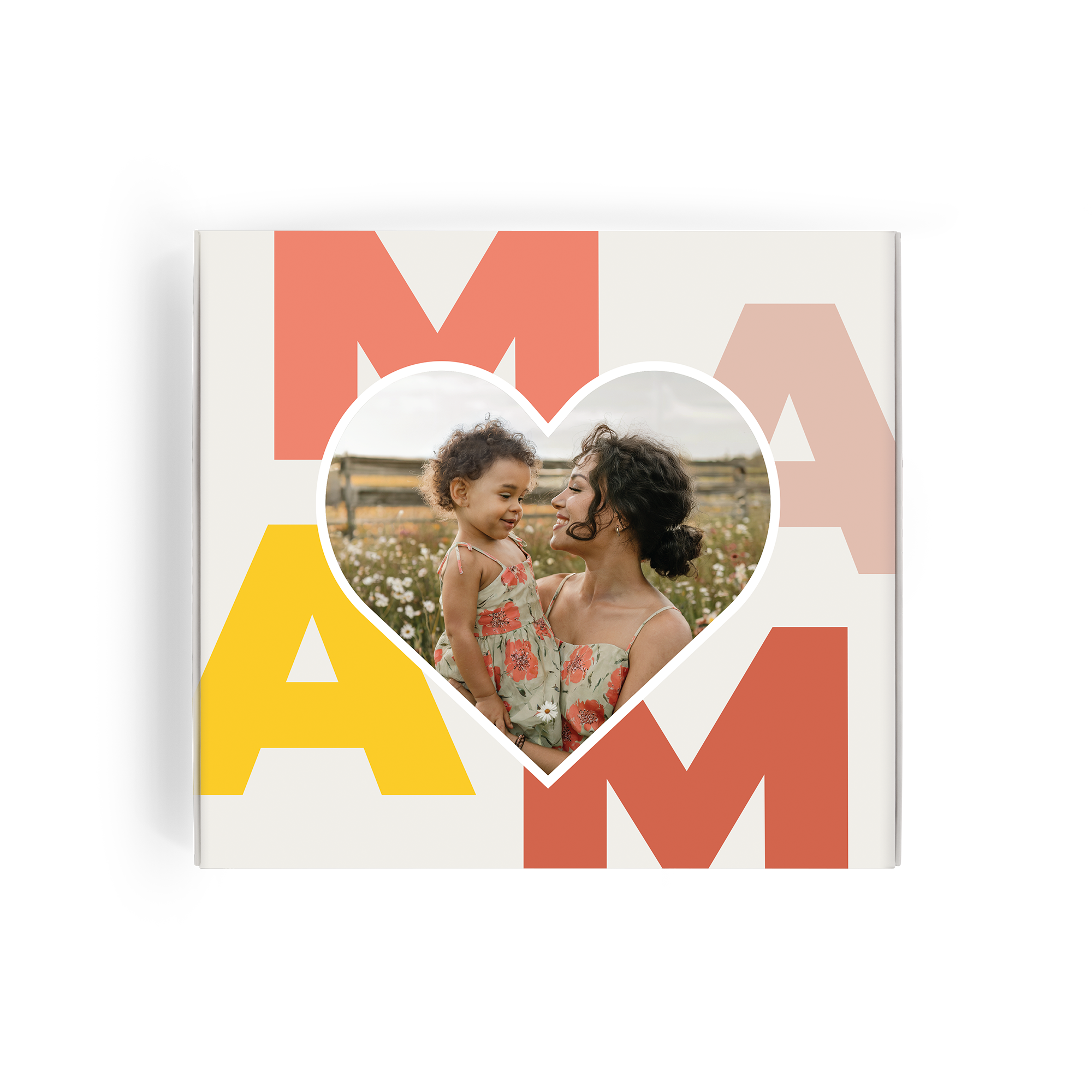 Gepersonaliseerde Milka Pralines Moederdag Cadeautjes 110 gram, met een zelfgekozen foto in een hart en de tekst "MAM".