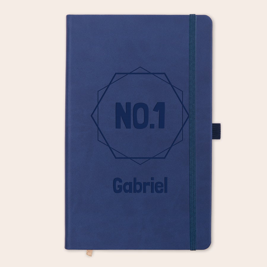 Isänpäivä muistikirja Sininen nahkakantinen Isänpäivä muistikirja, jossa on numero 1 ja Gabriel laserkaiverrettuna kanteen.