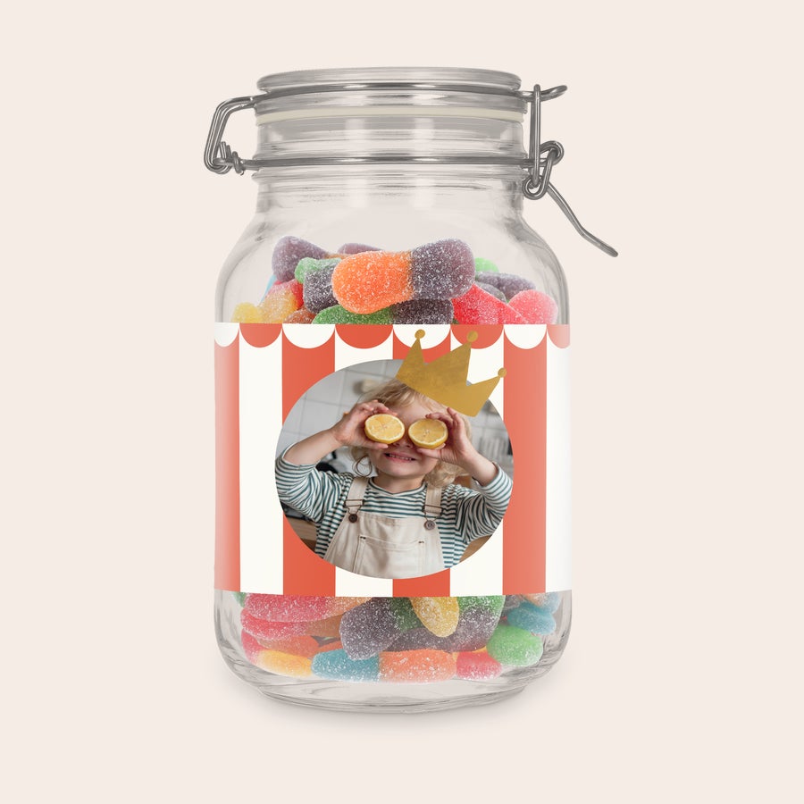 Personalisierte Bonbonglas Personalisiertes Bonbonglas mit sauren Stäbchen und einem gedruckten Foto von einem Kind mit Zitronenaugen