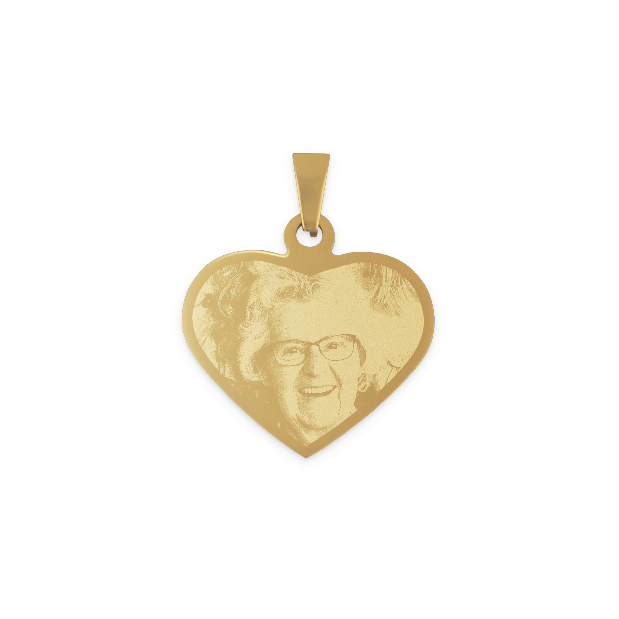 Pendentif cœur doré gravé avec une photo d'une femme âgée souriante, offrant un pendentif gravé.