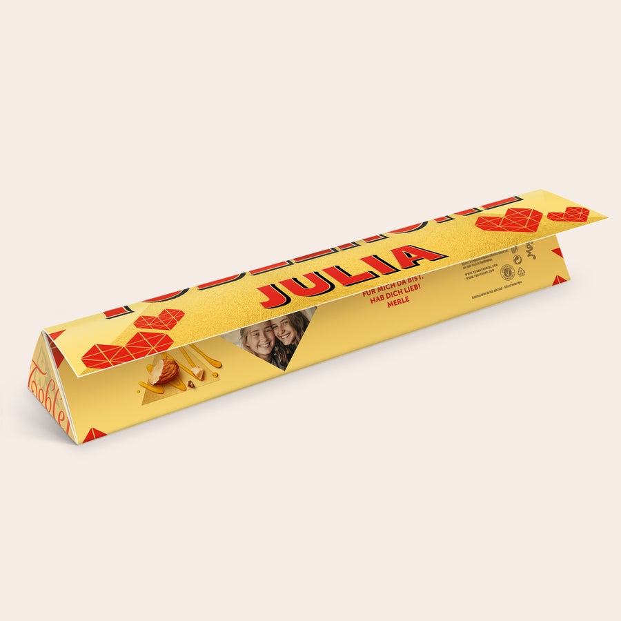 Toblerone Liebe Personalsieren Personalisierte Toblerone 340g mit eigenem Foto und Namen "Julia" bedruckt, ideal zum Toblerone personalisieren - Liebe.