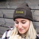 Pipo nimellä - Brodeeraus - Harmaa