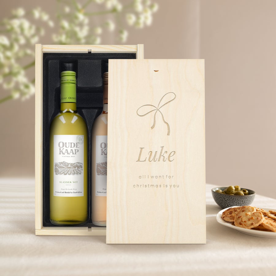 Pack de vinos de regalo - Oude Kaap Paquete de vino Old Cape con 2 botellas en caja de madera clara grabada con el nombre "Luke".