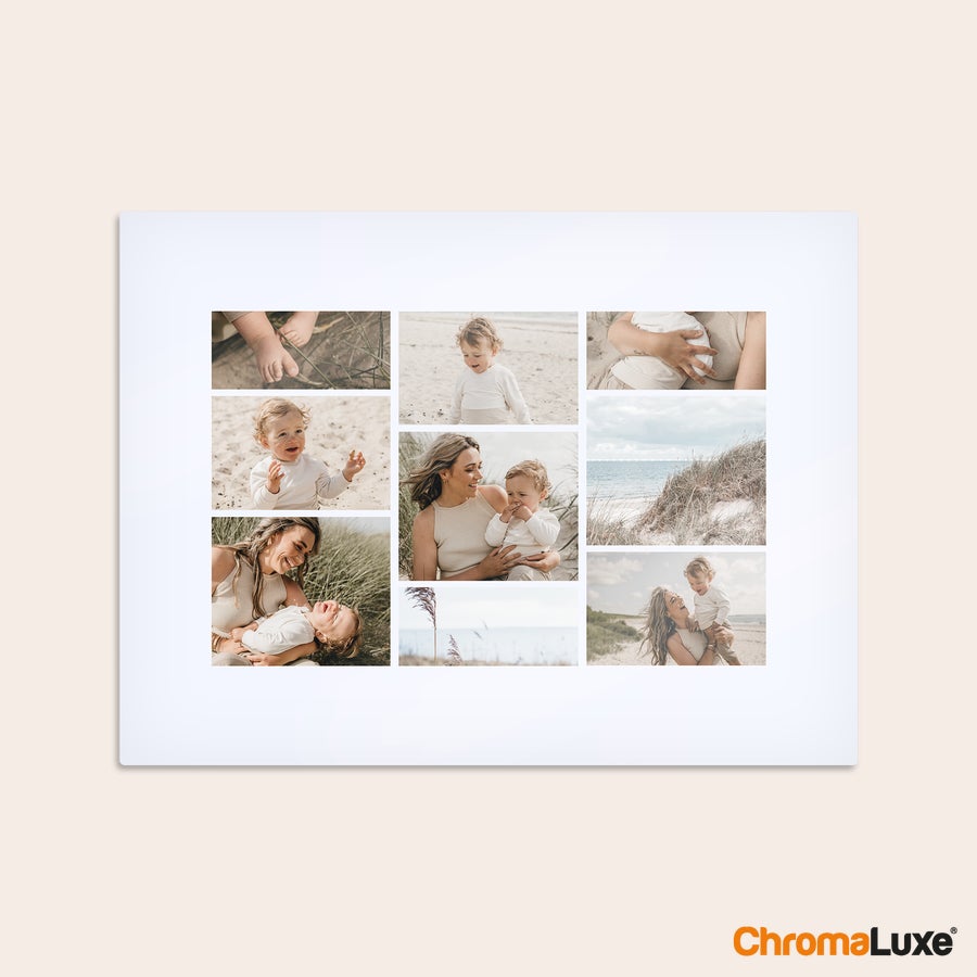 Foto collage op aluminium Een aluminium Instacollage met 9 foto's van een moeder en kind op het strand, geprint met persoonlijke Instafoto's.