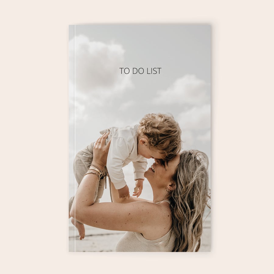 Personalizowany notatnik Personalizuj notebook ze zdjęciem matki z dzieckiem i napisem To Do List, z nadrukiem na okładce