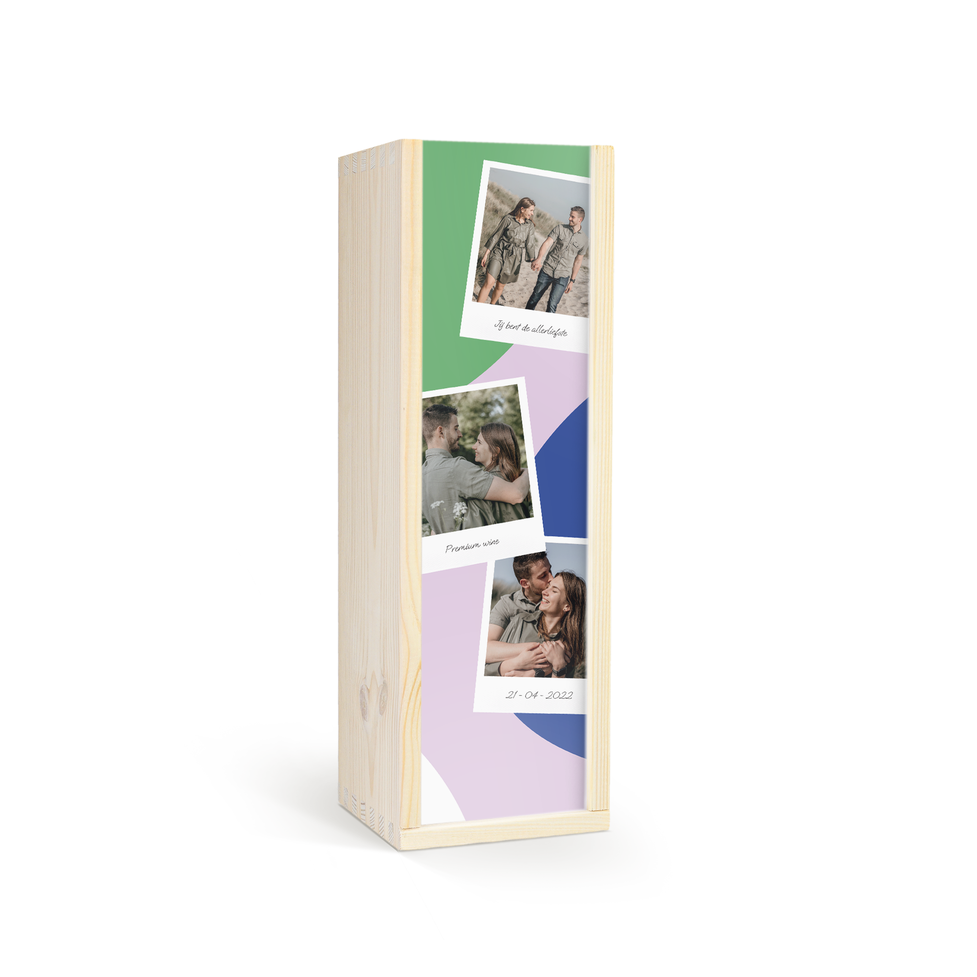 Luxe bedrukte wijnkist met drie persoonlijke foto's en de teksten "Jij bent de allerliefste", "Premium wine" en "21-04-2022" voor een fles Maison de la Surprise rode wijn.