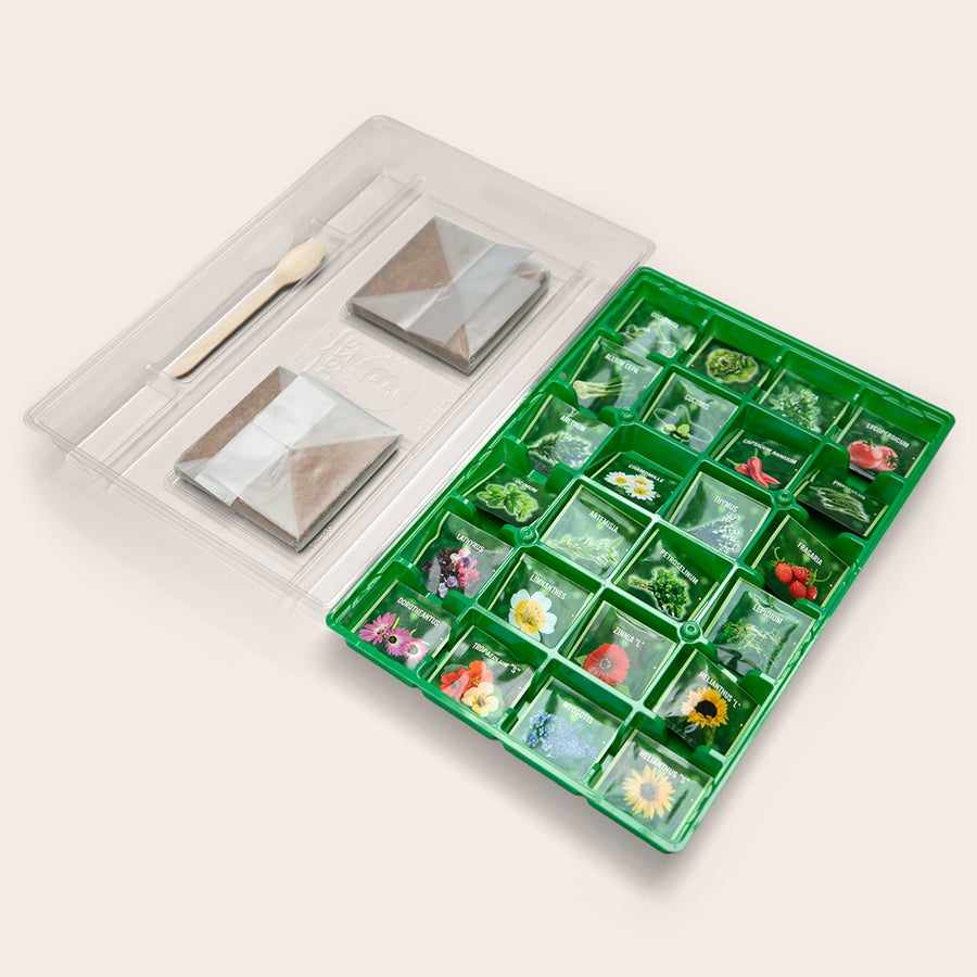 Kit de culture de graines personnalisé Calendrier de l'avent graines à planter personnalisé, avec 24 sachets de graines différentes, une petite cuillère en bois et deux pots.