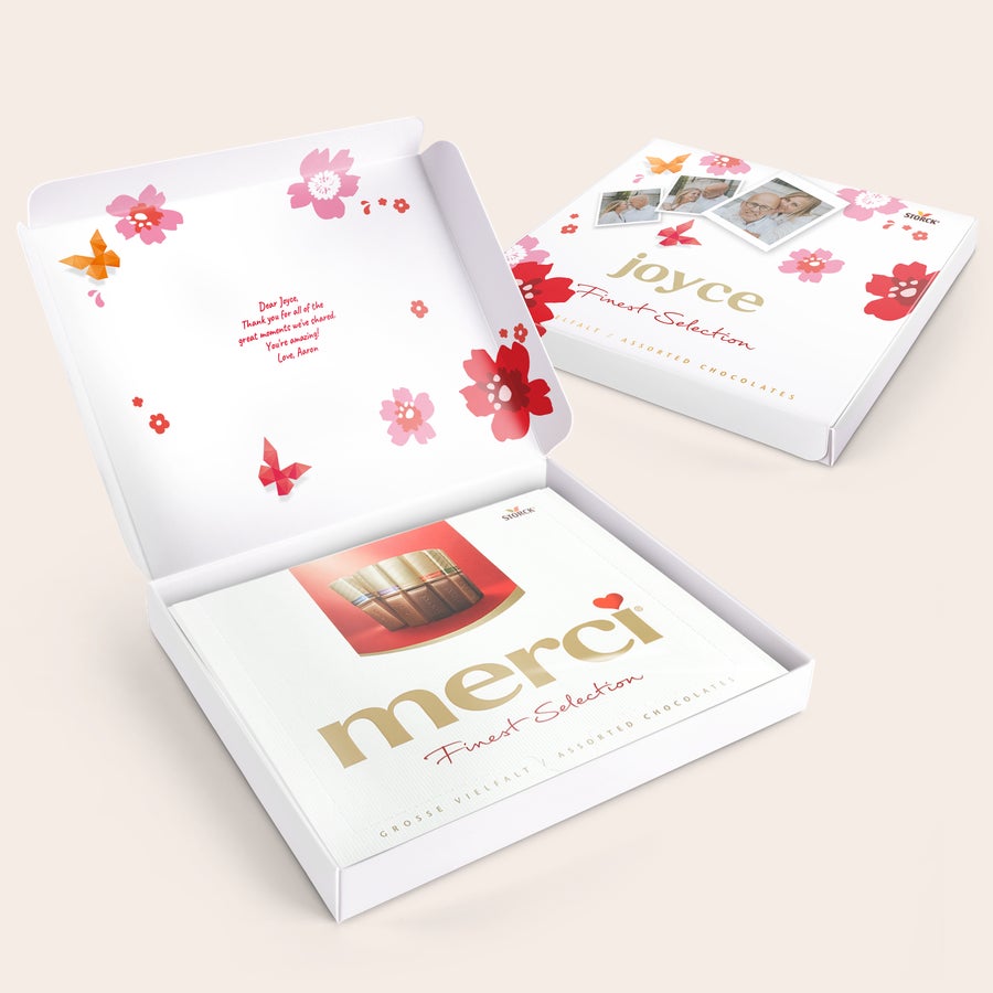 Chocolate merci com cartão festivo - 250 gramas Caixa de chocolate Merci personalizada com nome Joyce, 3 fotos e mensagem especial impressa, para surpreender os mais gulosos.