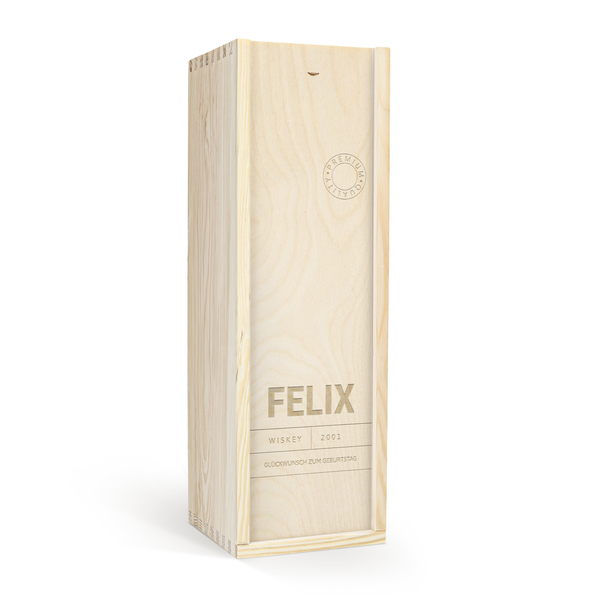 Holzkiste graviert mit "Felix Wiskey 2001 Glückwunsch zum Geburtstag" und einer Flasche The Balvenie Whisky