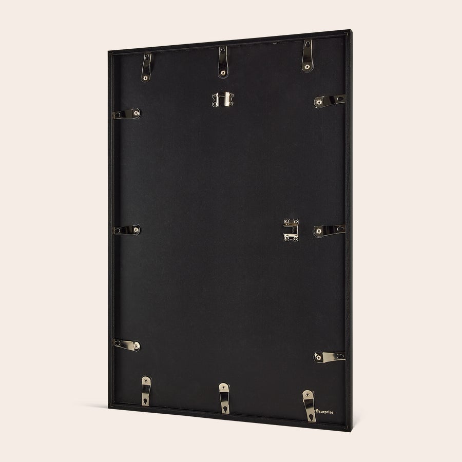 Foto Stampata con Cornice Retro della stampa fotografica con cornice in legno laccato nero, ganci per appendere e clip di fissaggio personalizzabile