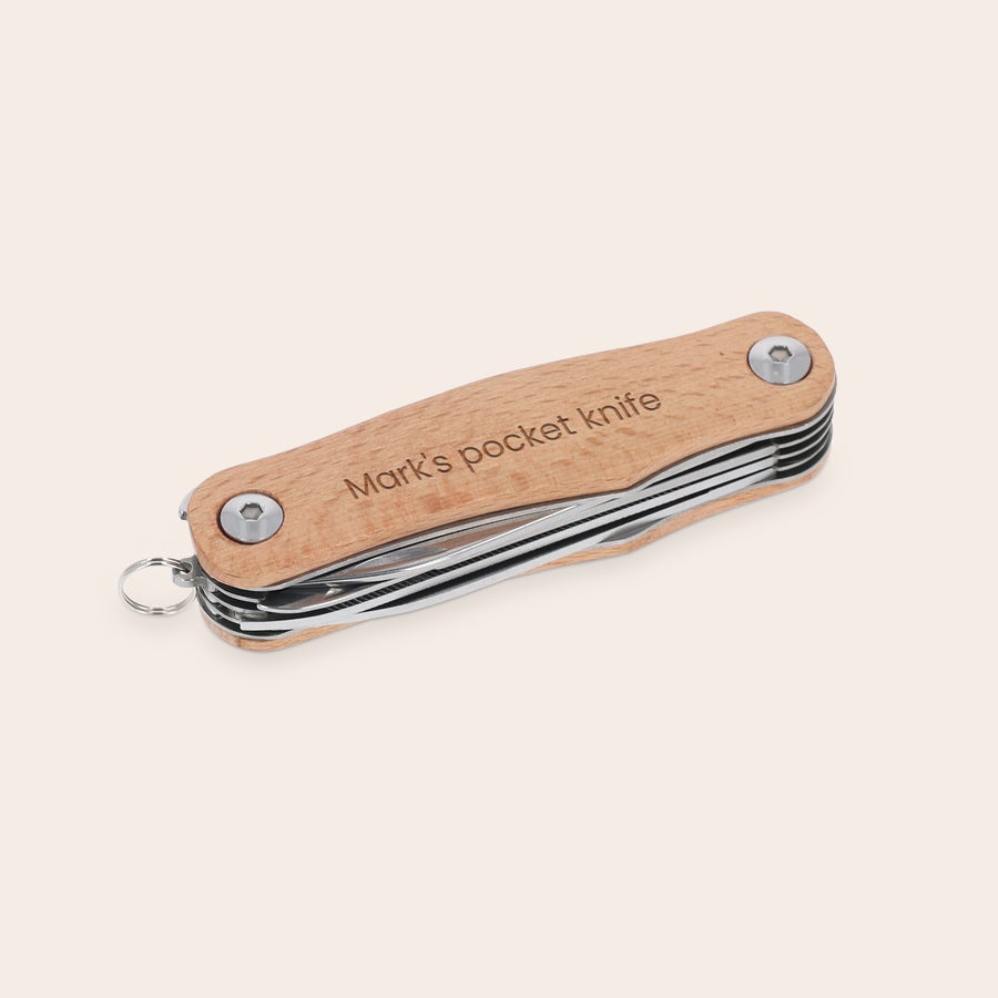 Canivete personalizado Canivete de bolso de madeira gravado com "Mark's pocket knife", um companheiro de bolso feito especialmente para eles.