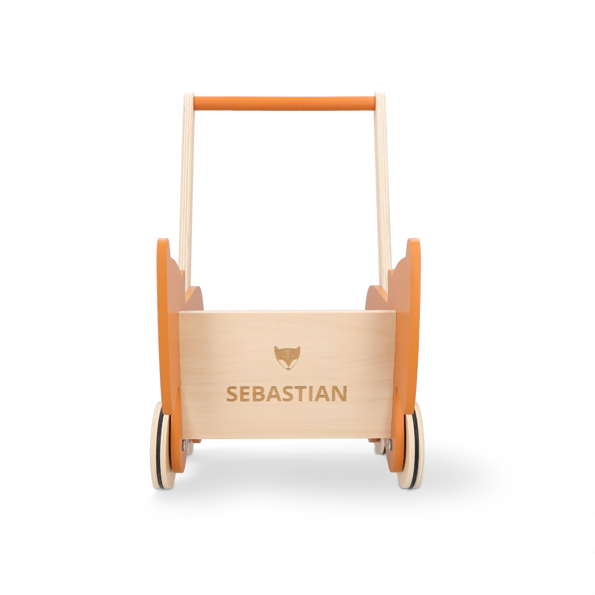 Vauvan puinen kävelytuoli oranssilla kahvalla ja pyörillä, kaiverrettu nimellä Sebastian ja Trixie-logo