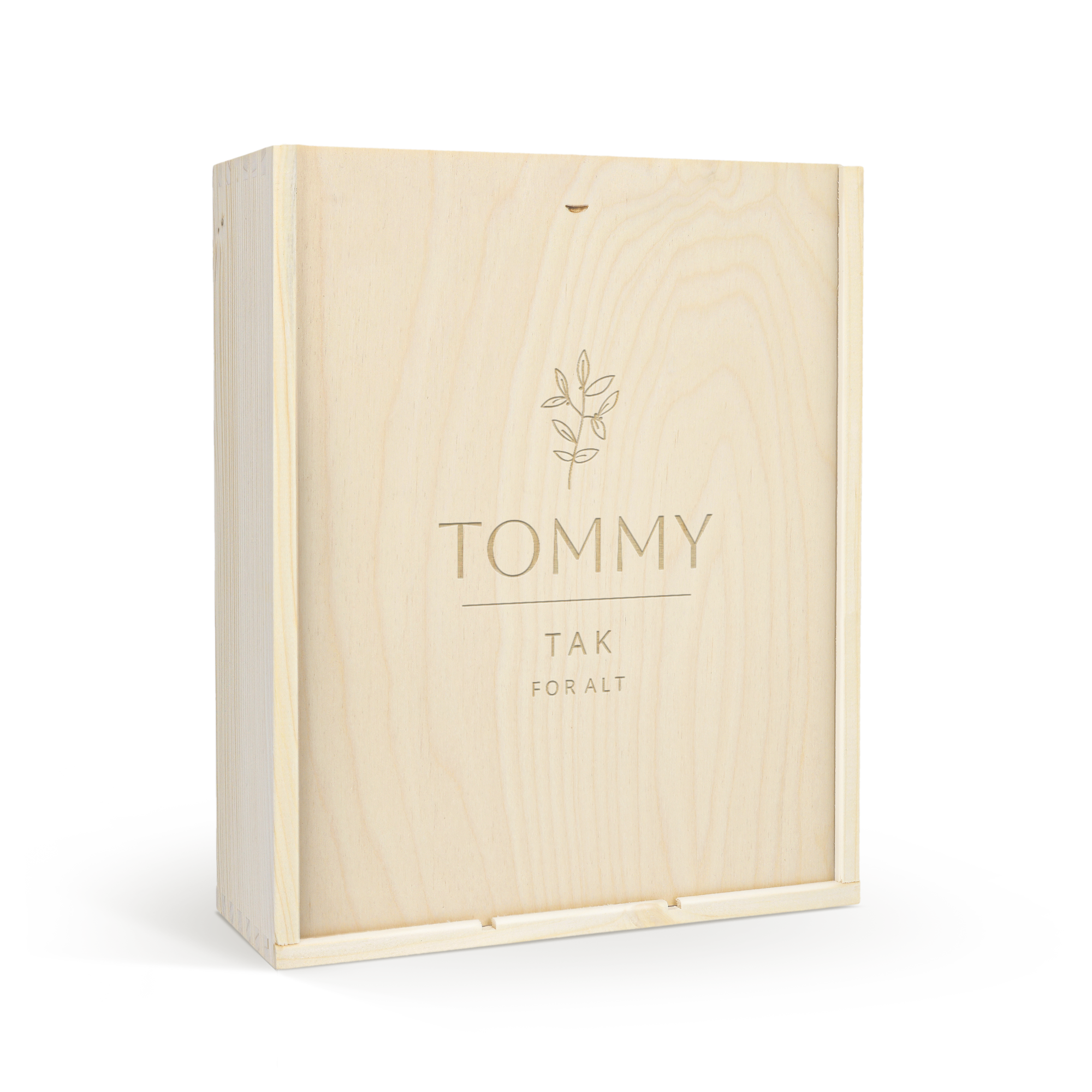 Luksuriøs indgraveret trækasse med teksten "Tommy Tak For Alt" og grene, perfekt til en champagnegave med glas.