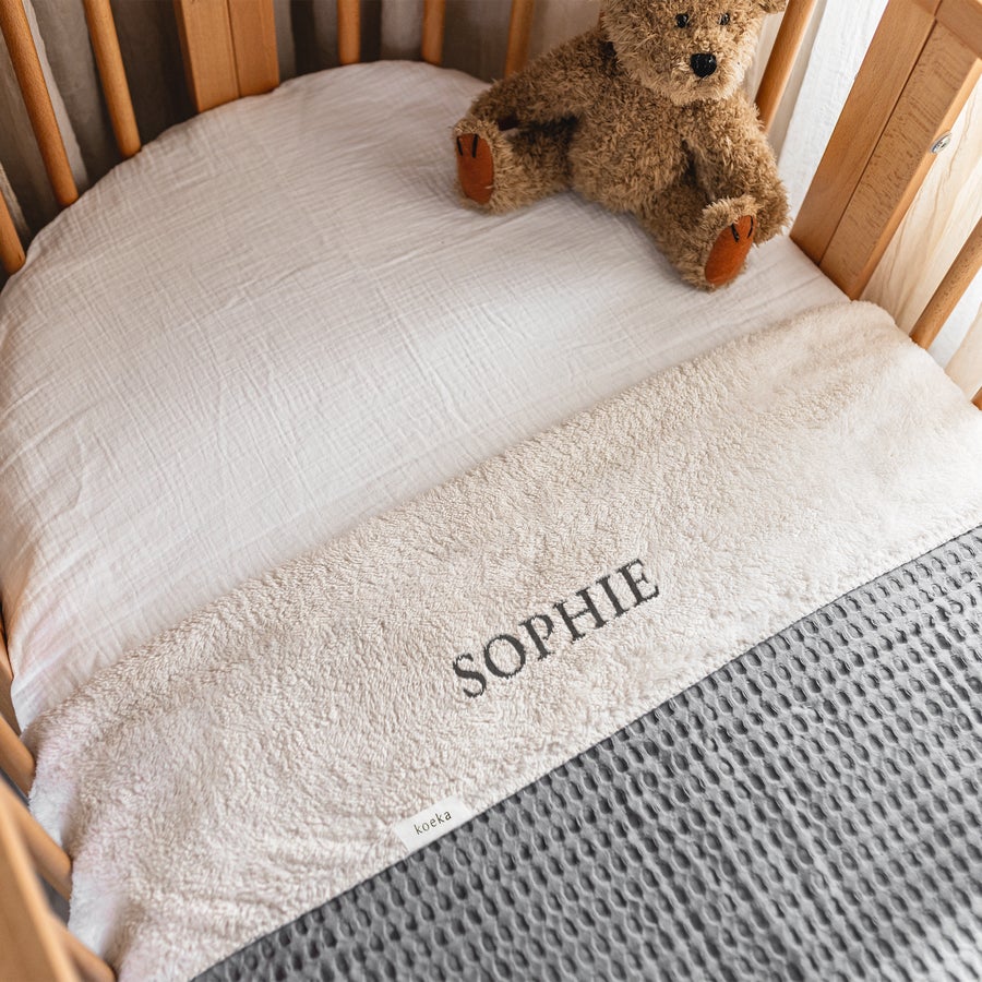 Embroidered bassinet blanket - Waffle fabric - Steel grey