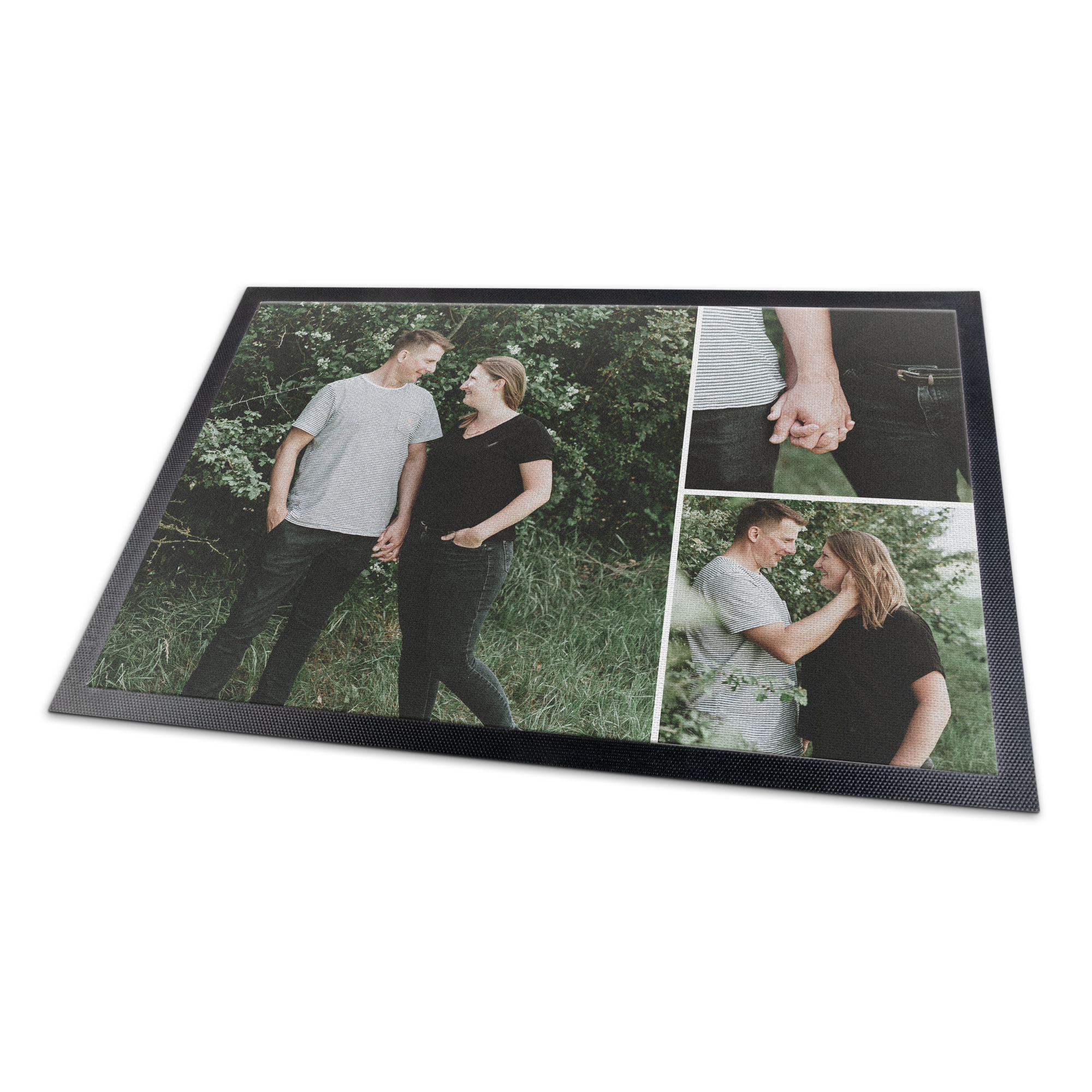 Bedruckte Fußmatte mit drei Fotos eines Paares. Die eigene Fußmatte mit Foto kann individuell gestaltet werden.