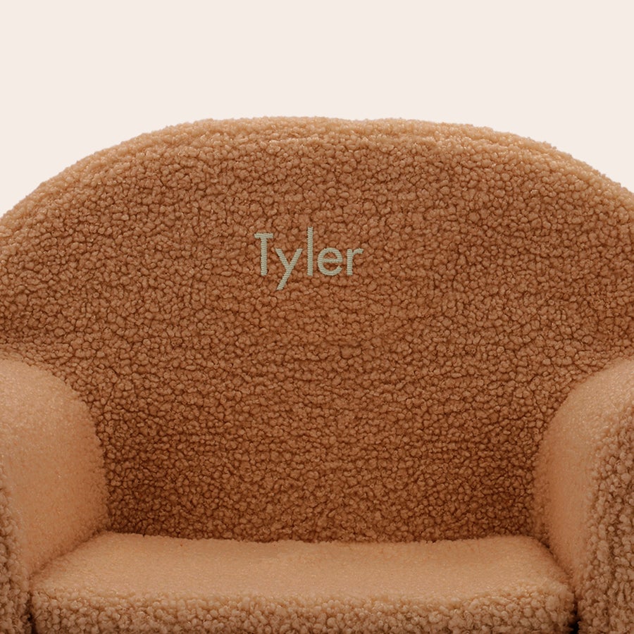 Silla infantil de tela Teddy Silla de peluche marrón para niños con el nombre Tyler bordado, personalizable con tu propio nombre.