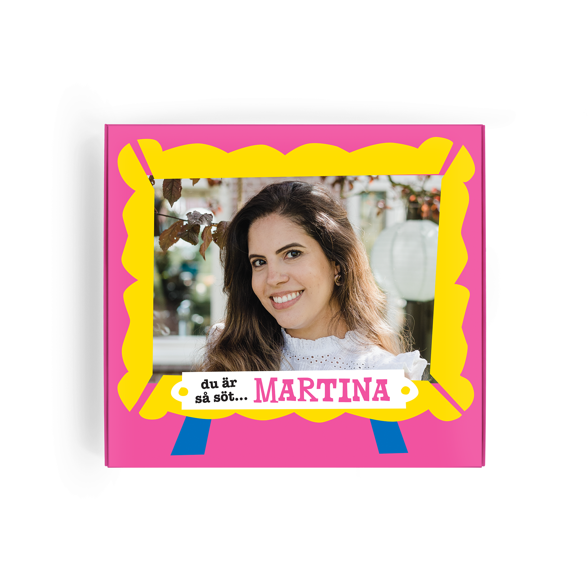 Personlig presentförpackning för Tony's Chocolonely hasselnöt med ett eget foto, "du är så söt" och namnet Martina tryckt på.