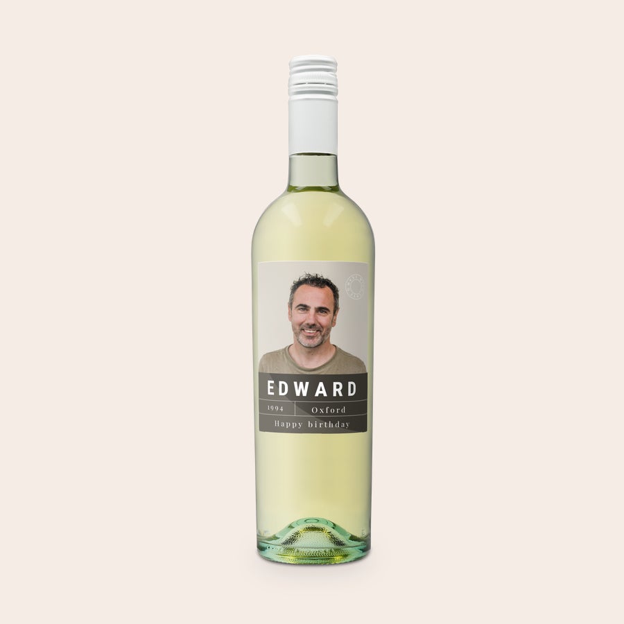 Vino Riondo Pinot Grigio Personalizzato Regala un Vino Riondo Pinot Grigio con etichetta personalizzata con foto di Edward, nome e testo "Happy birthday"
