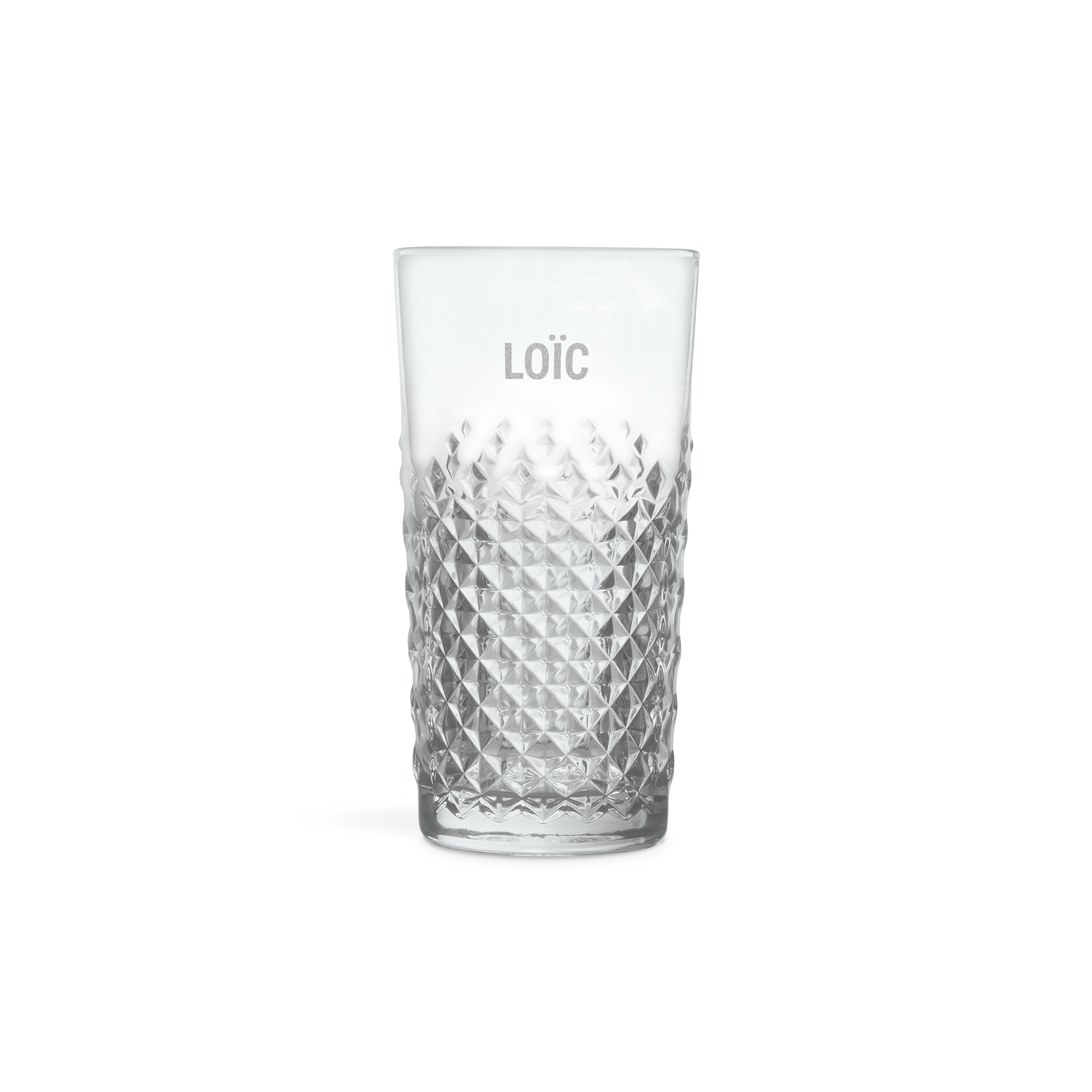 Verre à rhum gravé du prénom Loïc, motif texturé en losanges, un cadeau personnalisé unique.