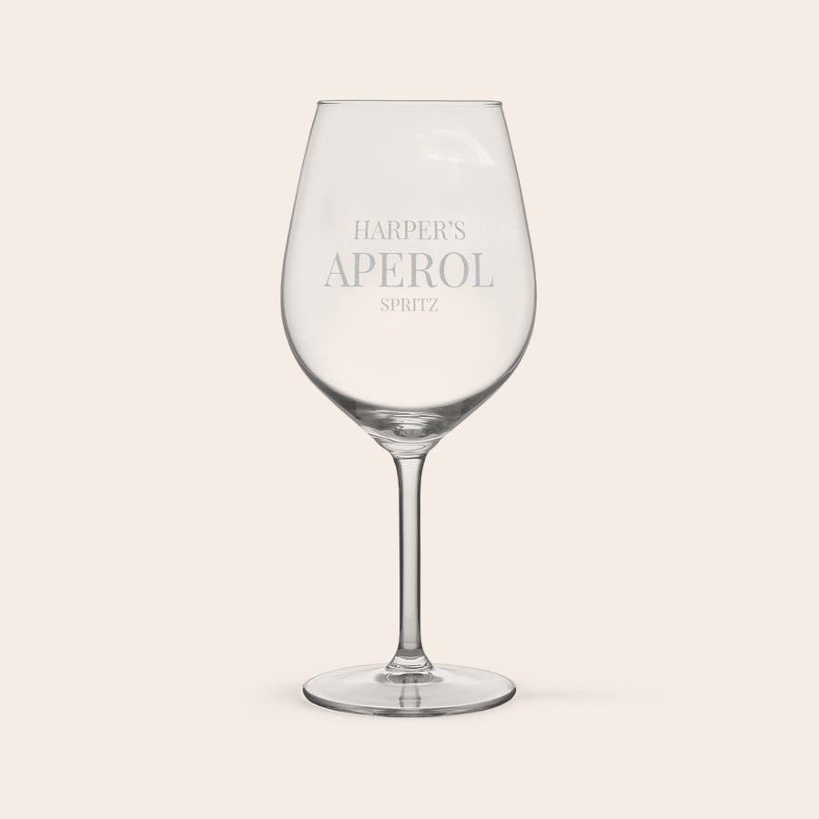 Personalizați paharul Aperol Spritz Pahar de Aperol Spritz din sticlă, gravat cu numele Harper's și textul Aperol Spritz, un cadou personalizat pentru iubitorii de Aperol Spritz.