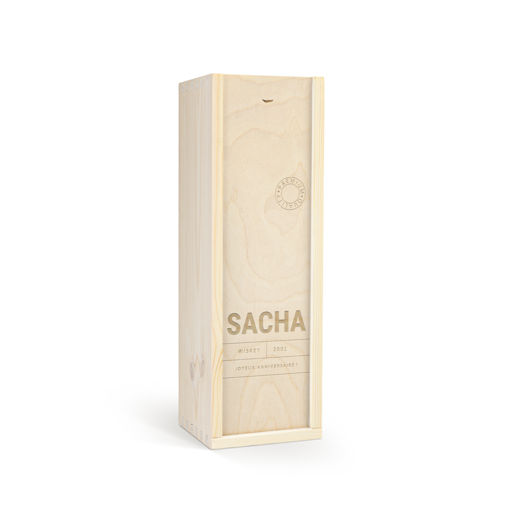 Coffret gravé en bois clair avec une délicieuse bouteille de whisky Jameson, personnalisé avec le nom Sacha et "Joyeux Anniversaire !".