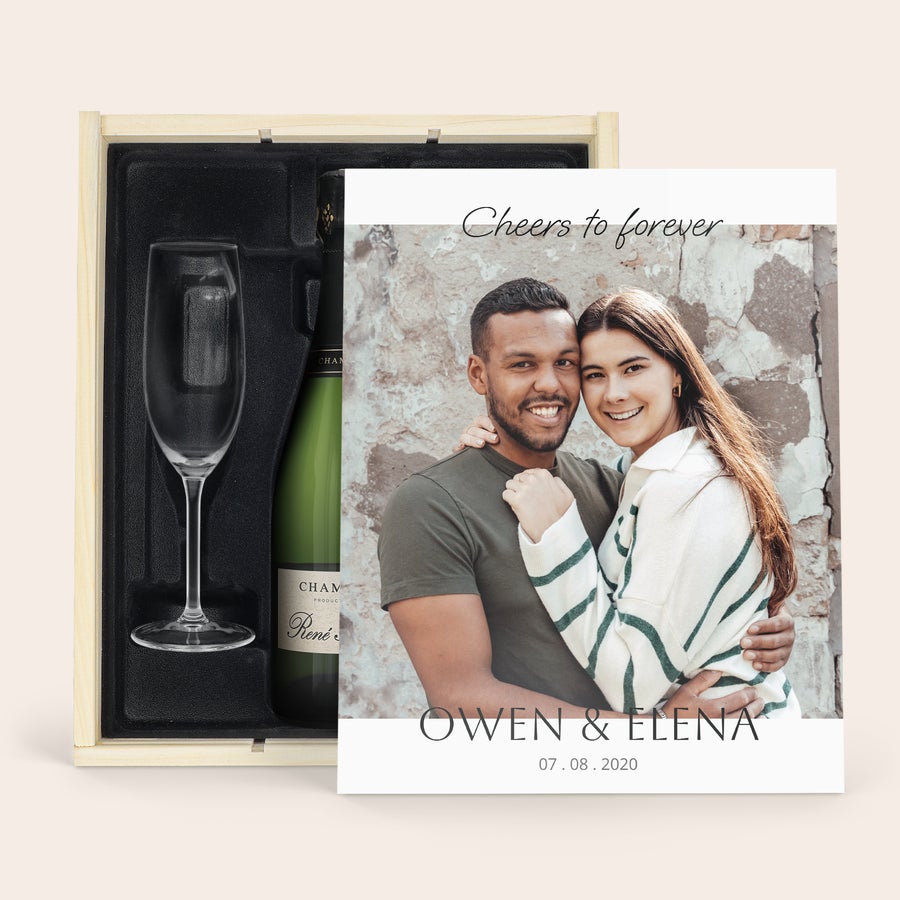 Champagne Rene Schloesser met glazen Champagne Rene Schloesser met glazen