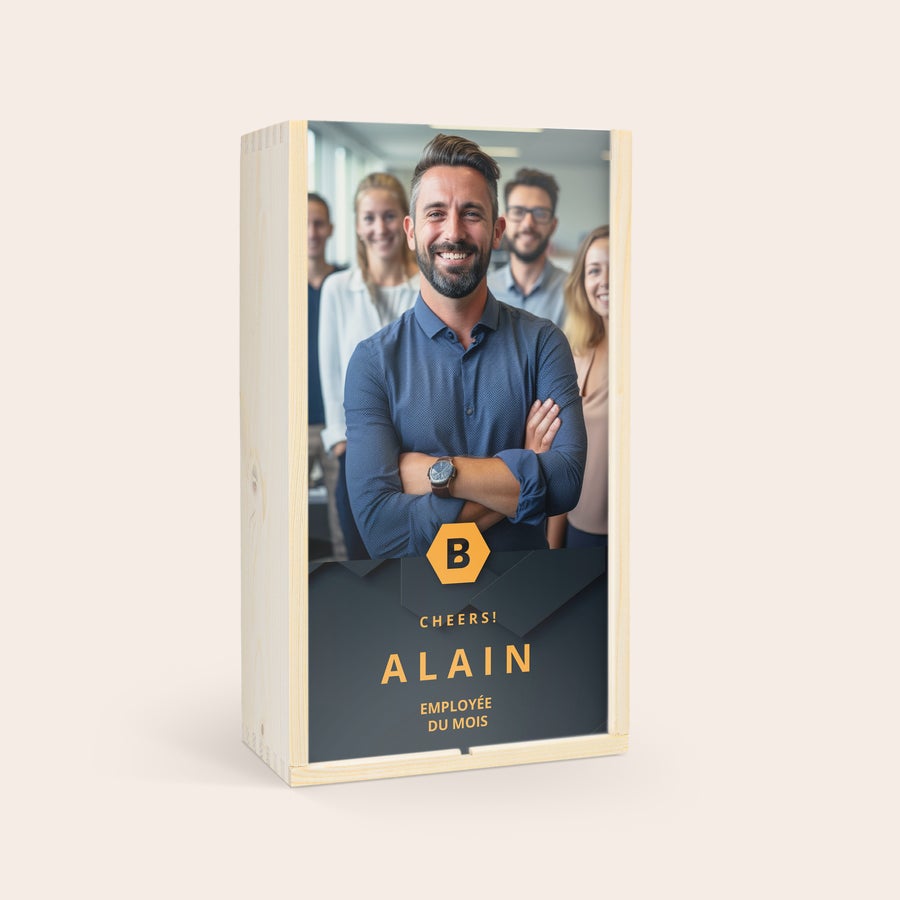 Caisse de vin personnalisée Luxueuse caisse à vin personnalisée avec photo déquipe Alain et message Employé du mois