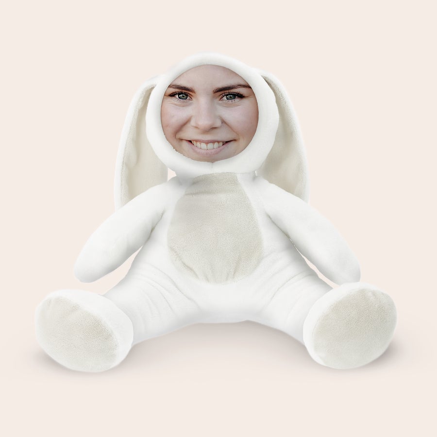 ItsieMe - Kanin ItsieMe-gose kanin i vitt med personligt foto av en leende ung kvinna tryckt på det avtagbara huvudet.