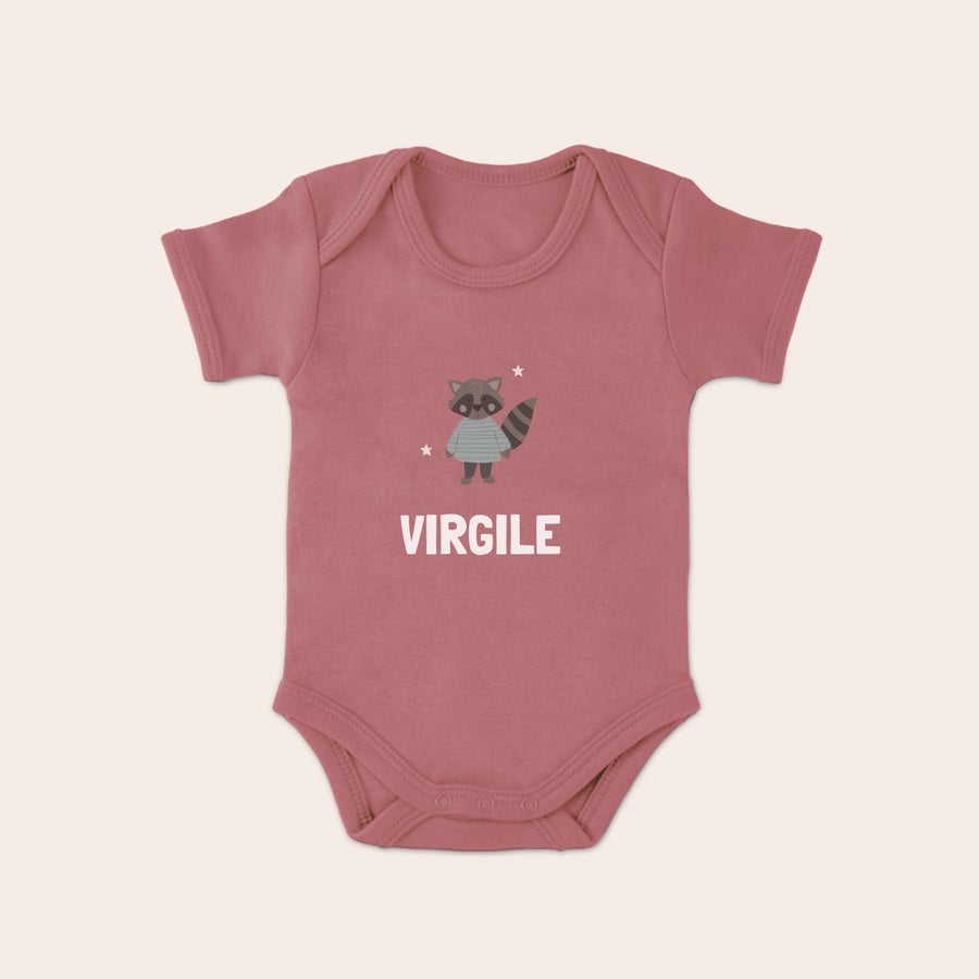 Body personnalisé Body rose personnalisé pour bébé avec un raton laveur et le nom VIRGILE imprimés