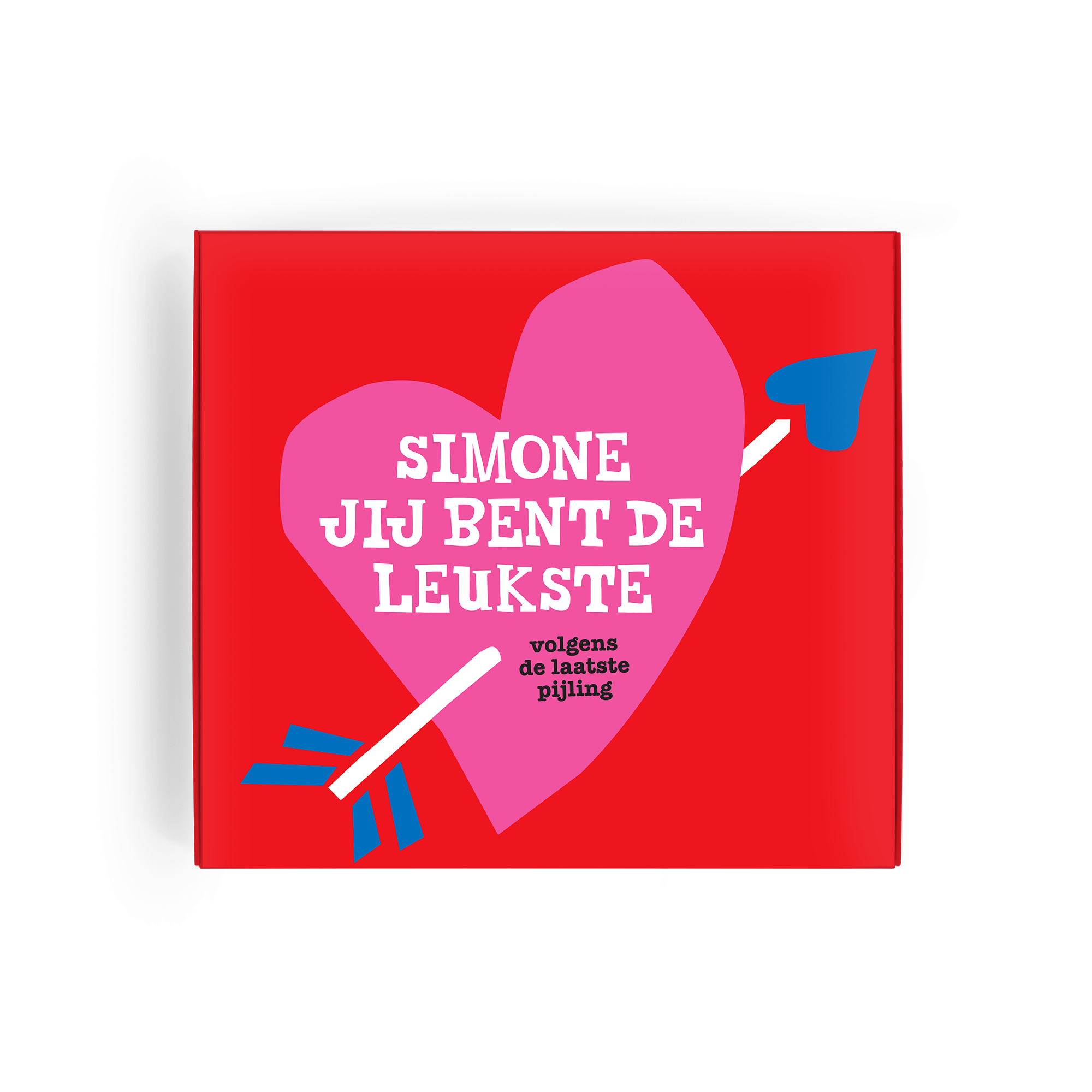 Rode Tony's Chocolonely giftbox met gepersonaliseerde roze hartprint, naam 'SIMONE' en tekst 'JIJ BENT DE LEUKSTE'