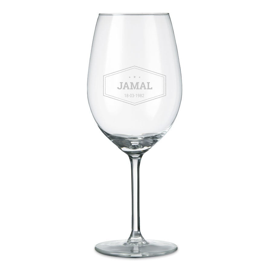 hval For tidlig Fejde Personalised engraved red wine glass | YourSurprise